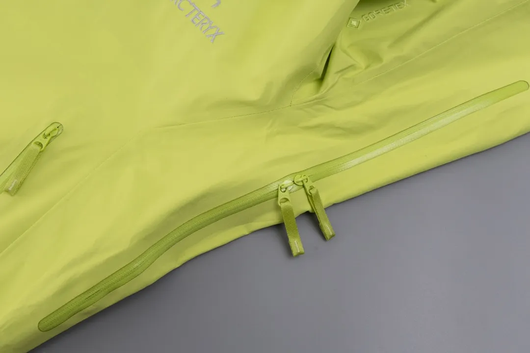 【 】 Hot Sale Arc'teryx Beta LT 26844 Gore-tex ， ， Factory ， ！ bluesign@ N 13LGORE-TEX ， Wear-Resistant， 、 Breathable， ， 20000 Breathable 10000 E 3D ， 3D ， ， ， Authentic YKK ， ， ， ， ， Factory ， ， ， ， 。 ， ， ，Lightweight ， Series ， Quality ！